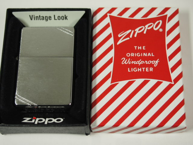 ジッポーライター： Zippo 1937 レプリカ 【ヴィンテージ】 230 《ライン》 ブラッシュ クローム 《無地》 銀/シルバー色 サテーナ フラットトップ レギュラー ★プレーン★ 【YDKG-tk】 【あす楽対応】 【楽ギフ_包装】 【ジッポ】 【ジッポー】 【ダルマヤ】 【人気商品】