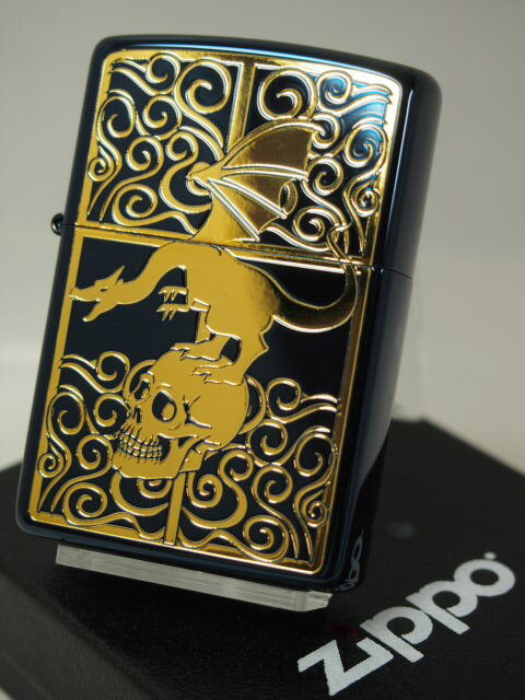 楽天Zippo Shop DARUMAYA：ダルマヤジッポーライター： Zippo スカル ドラゴン GOLD SKULL ドクロ キョウリュウ 恐竜 蝶 唐草 #2BLG-SWSKL ブルー＆ゴールド エッチング彫刻 金色入れ 200 青金 ★オシャレ★ 【あす楽対応】 【楽ギフ_包装】 【母の日】 【父の日】 ジッポ ジッポー ライター 【ダルマヤ】