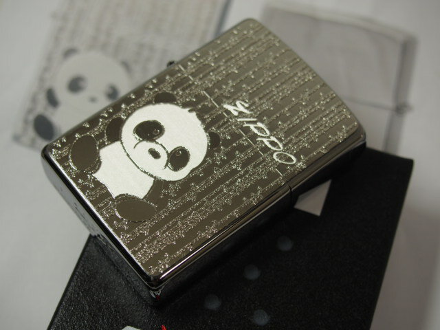 ジッポーライター: Zippo パンダ 【 ぱんだ 】 200 フラットボトム // メタル プレート // 細密エッチング シルバー 2MP-パンダ 上野動物...