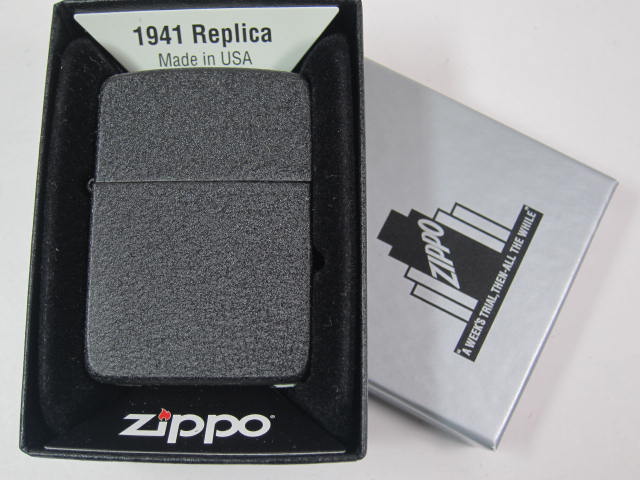 ジッポーライター： Zippo 1941BC ブラッククラックル （WW2)  ＃28582 黒  プレーン 無地 //第二次大戦// アーミー USA 純正品       