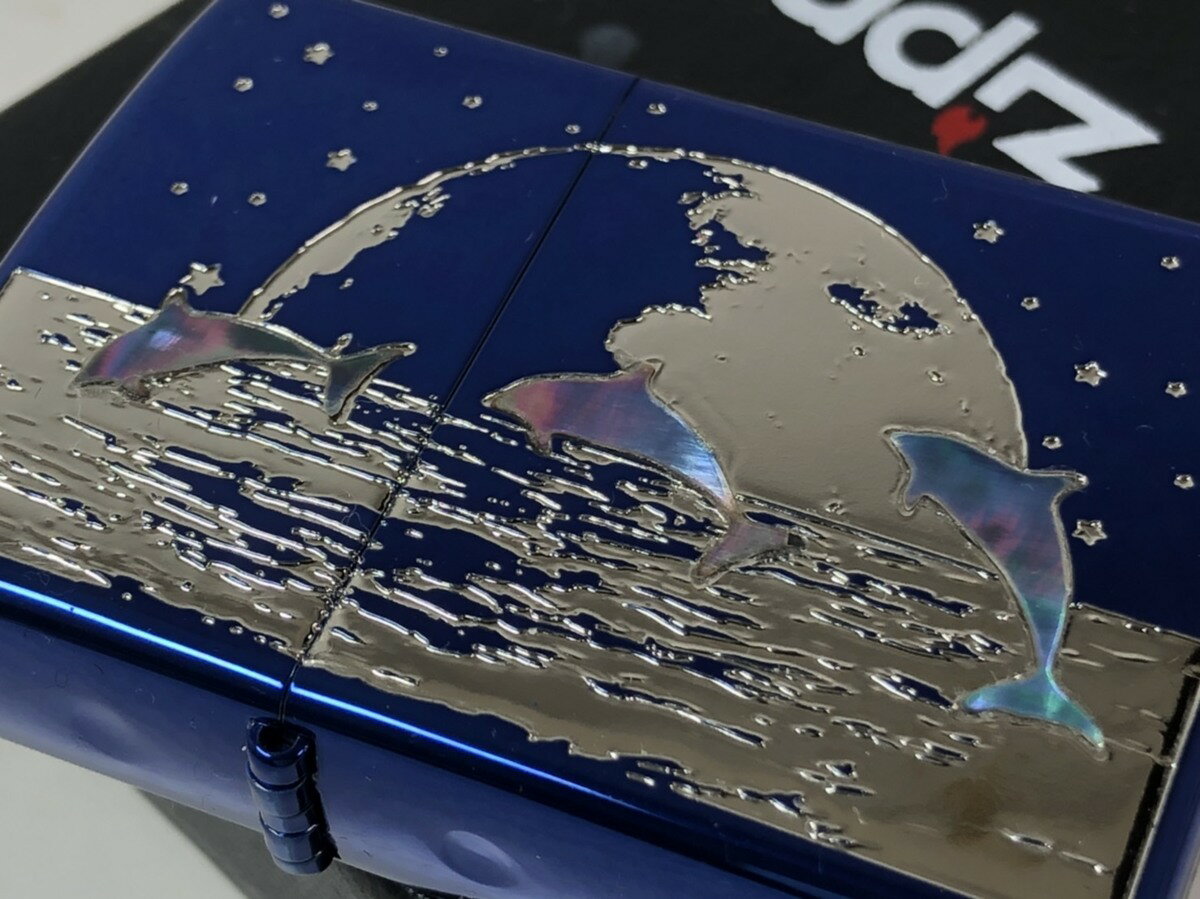 ジッポーライター： Zippo イルカ 宇宙 Dolphin Planet // シェル ドルフィン // 青銀 200 地球 海 星 【イオンブルー＆シルバー色入れ】 2BLS-Dolphin2 ♪綺麗 ♪ 【楽ギフ_包装】 母の日 父の日 ジッポ ジッポー ライター 【ダルマヤ】 送料無料