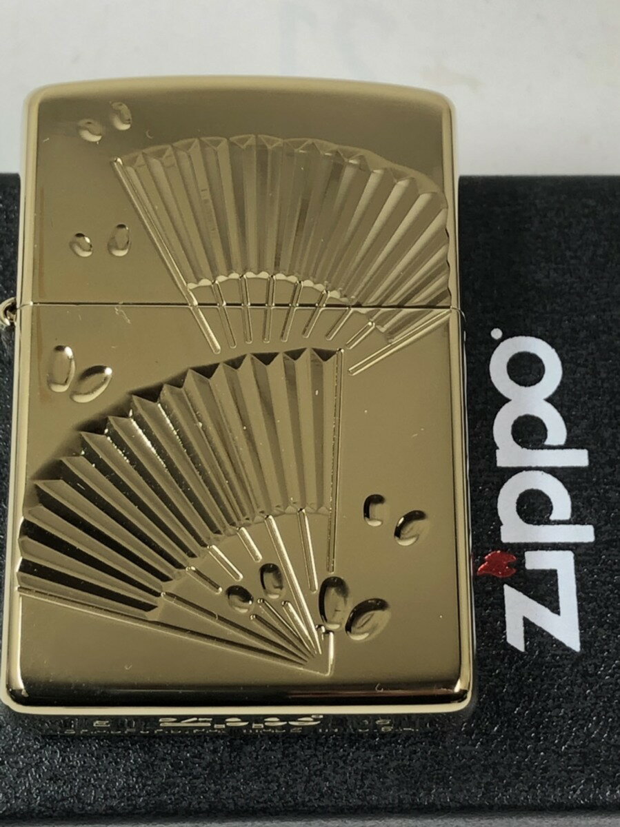 チタン・Zippo ジッポーライター：絶版 Zippo 金チタン 和柄 // 扇子 // 扇 おうぎ 【 深堀彫刻 】 Old Japan Crassic チタン ゴールド #200 《レギュラー》 せんす Folding fan ■豪華■ 【あす楽対応】 【楽ギフ_包装】 【ジッポ】 【ジッポー】 【ライター】 【ダルマヤ】 送料無料