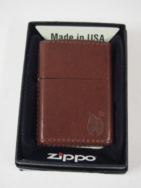 ジッポーライター: 絶版 Zippo 革巻き レザー // ファイヤー // 炎 ほのお 茶色 ブラウン 《無地》 ■ワンポイント■ BW ☆オシャレ☆ 【あす...