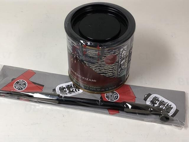 ■刻み煙草■ // きざみ たばこ 【 大江戸刻み 】＆ 六角 キセル 黒色 【寿ギセル】 コトブキ セット // ブラック ことぶき おおえど 刻み タバコ きせる 煙管 べらぼう ◇粋!!◇ 【キセル】 刻み たばこ 【ダルマヤ】お買得品 ※タバコ1缶＆キセル1本のセットとなります。