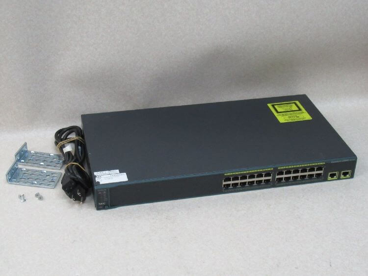 【中古】WS-C2960-24TT-L Cisco/シスコ イーサーネット・スイッチ　