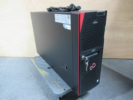 【中古】【鍵付】【OS無】 富士通 PRIMERGY TX2550 M5 【 Xeon silver 4210R 2.4GHz / SSD:240GB SATA 2.5インチ×3 / 16.0GB 】 【ビジネスホン 業務用 電話機 本体】 【中古】【鍵付】【OS無】 富士通 PRIMERGY TX2550 M5 【 Xeon silver 4210R 2.4GHz / SSD:240GB SATA 2.5インチ×3 / 16.0GB 】 【ビジネスホン 業務用 電話機 本体】