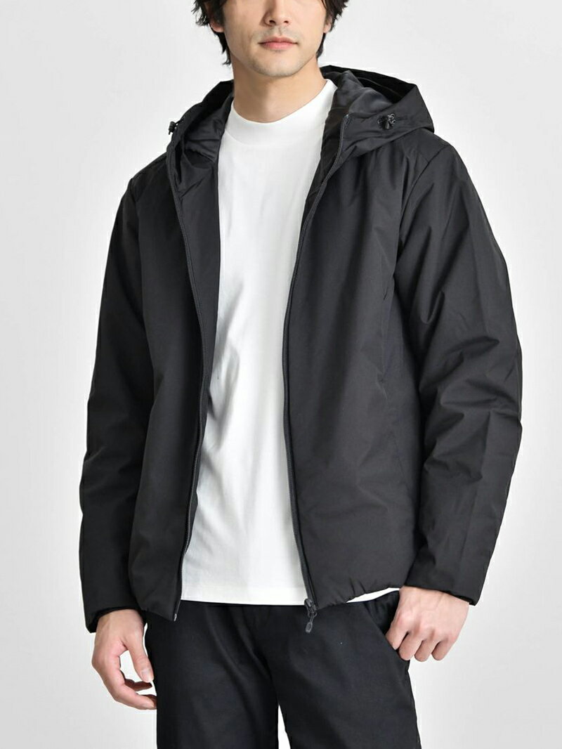 テクニカルZIPパーカー