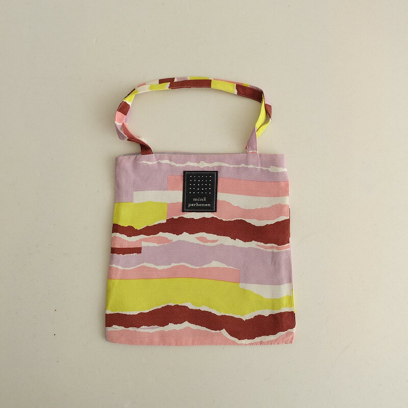 ミナペルホネン mina perhonen summer holidayミニバッグ【中古】【30K22】【高価買取中】のサムネイル