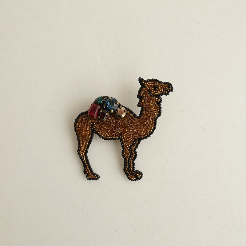 【美品/定価3万】 コバヤシモーコ 小林モー子 ラクダ ブローチ【中古】【01K22】【高価買取中】のサムネイル