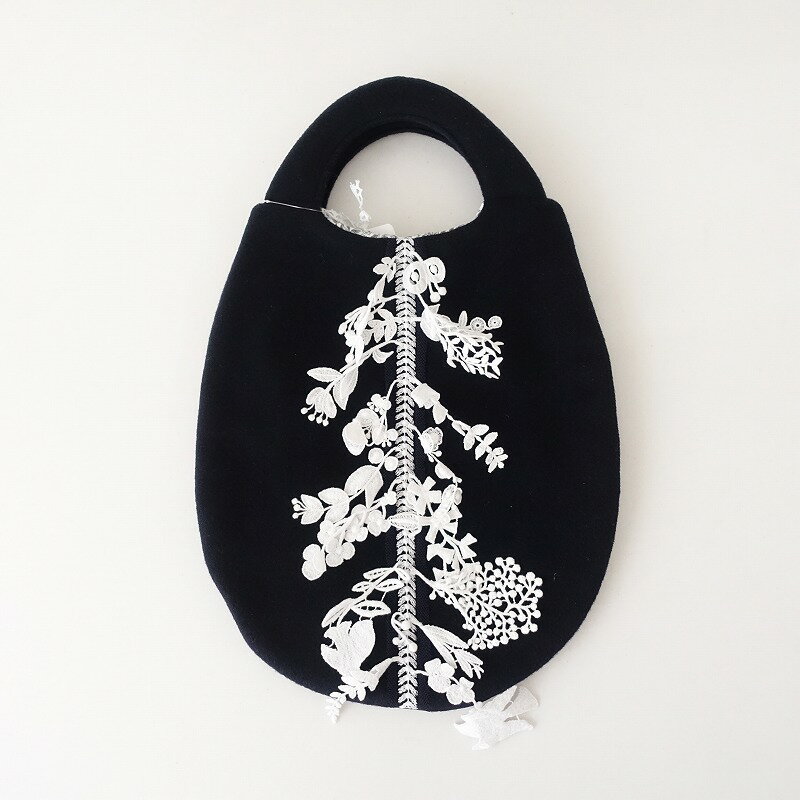 //【美品】2023-24AW/定価2.7万ミナペルホネン mina perhonen forest parade egg bag エッグバッグ 【中古】【21C42】