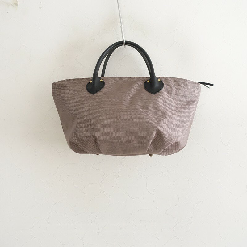 樂天商城 - 【美品/定価1.4万】マリンディ MARINEDAY 66ナイロン×カウレザー ハンドバッグ S DAISY 【中古】【32C62】