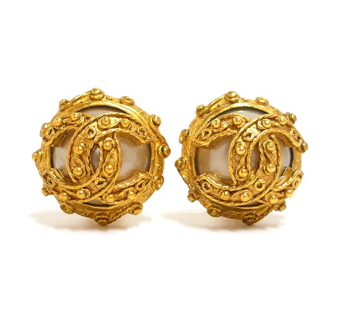 Rakuten - 美品/CHANEL シャネル/94A ココマーク フェイクパール イヤリング/ゴールドカラー アクセサリー/箱あり/ON5815