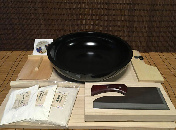 M判舞鷹そば打ち道具・全黒高級48センチこね鉢・そば粉セット （そば打ちセット）mym11 オフィス木村it21