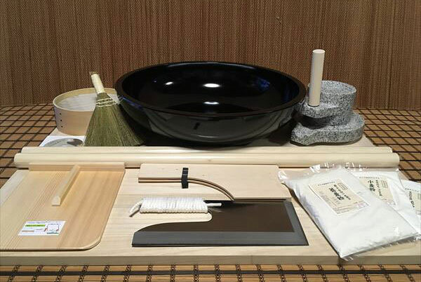 Rakuten - 黒54センチこね鉢30センチ包丁L判フルイ粉ホーキそば粉　茶臼コラボセット cteto65 オフィス木村it21