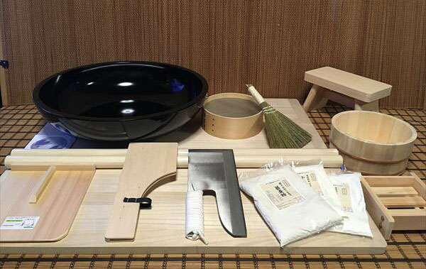 黒54センチこね鉢30センチ包丁L判フルイ粉ホーキそば粉　木の香お風呂道具コラボセット fteto65 オフィス木村it21