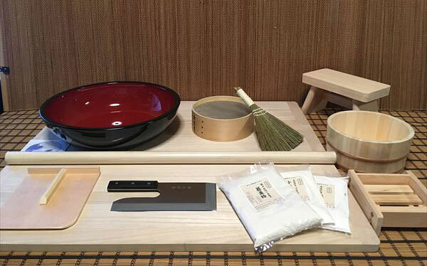 Rakuten - 42センチこね鉢L判フルイ粉ホーキそば粉　木の香お風呂道具コラボセット fteto51 オフィス木村it21