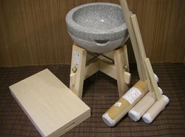 餅つき道具　二升用臼　木台・杵S・子供用杵大小2本・餅箱セット オフィス木村it21
