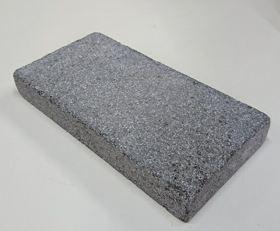 Rakuten - 溶岩レンガ 半丁 サイズ約20cm×10cm×2.5cm 重量約1.1kg 熱帯魚 海水魚 水草 ガーデニング 庭石 半ペンアクアリウム 溶岩石