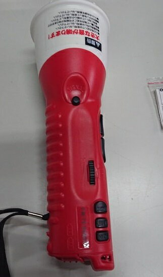 訳あり 多機能ハンドマイク LEDライト メガホン ホイッスル ターザンくん ラジオの感度が低い。乾電池別売