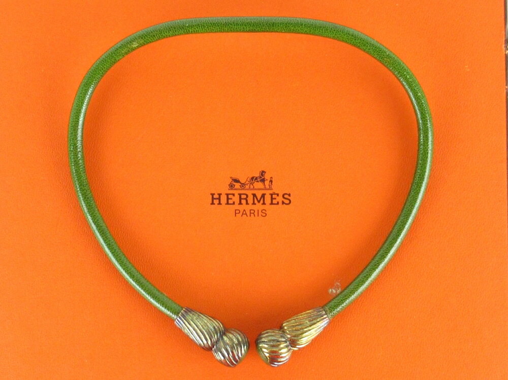 スーパーSALE限定価格!!【中古】正規品 HERMES エルメス チョーカーネックレス グリーン レザー 外箱付