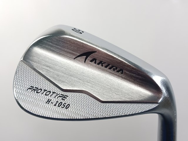 商品詳細 種別 ウェッジ モデル PROTOTYPE H1050 フレックス S200 本数 1 長さ 35.25 ライ角 63 キックポイント ヘッド体積 0 メーカー アキラ シャフト Dynamic Gold 120 ロフト 50 番手 50 クラブ重量 459 バランス D2.5 ヘッド素材 8620 定価 16000 傷の程度 ヘッドカバー 無 フェース 【B 】傷あり ソール 【B+】やや傷あり グリップ 【B 】傷あり (非純正) クラウン 【B+】やや傷あり シャフト状態 【B+】やや傷あり その他コメント グリップ：ツアーベルベットラバー