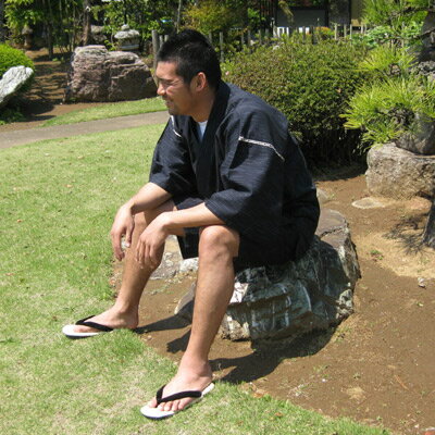 「当店オリジナル柄」綿100%甚平(じんべい) しじら織り甚平 大和魂と桜 (黒)(紺)