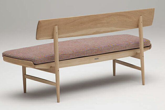 カリモク CU7203 150ベンチ 三人掛け食堂椅子 食卓椅子 ダイニングチェア カバーリング 背もたれ 合成皮革・布張り 選べるカラー オーク・ナラ・楢 ナチュラル karimoku 日本製家具 正規取扱店 木製 単品 バラ売り