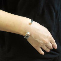 シルバーバングル:リボン風