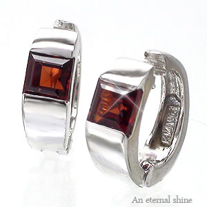 18金 中折れ式 一粒イヤリング ガーネット 1月誕生石 k18ゴールド 品質保証書 女性 レディース ジュエリー アクセサリー 人気 おすすめ プレゼント ギ...