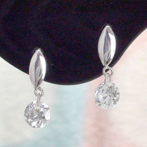 キュービックジルコニア K14ホワイトゴールド レーザーホール 品質保証書 女性 レディース ジュエリー アクセサリー 人気 おすすめ プレゼント ギフト 贈り...