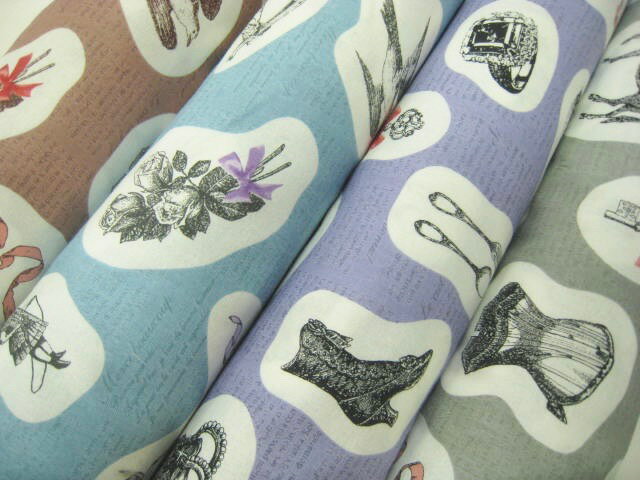 アンティーク ワッペン風プリント 指輪 リボン 鍵 猫 アニマル 生地 ( シーチング 綿100% )