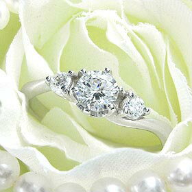 0.5ct ダイヤモンド リング ■ 卸価格のダイヤモンドリング（婚約指輪） ダイヤモンド：0.5ctUP グレード：Dカラー VVS-2 EXCELLENT 鑑定書：CGL(中央宝石研究所) 枠材質：プラチナ(Pt900) 約3.6g　最...