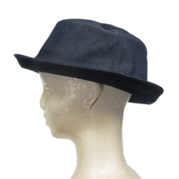 アライヤン　デニムポケッタブルハット　デニム地　ジーンズハット　ポケットハット　折りたたみハット　デニム帽子　デニムハット　帽子　ハット　収納　コンパクト　シンプル　デニム雑貨　ジーンズ素材　ファッションアイテム　日よけ　軽量　araiyan