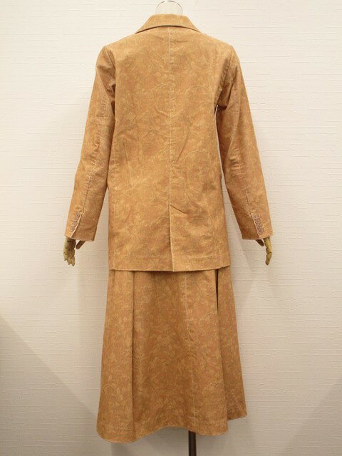 美品 エクリール ECRIRE 長袖 コーデュロイジャケット+ロング丈 コーデュロイタックスカート 上下2点セット オレンジ系 花柄 【中古】