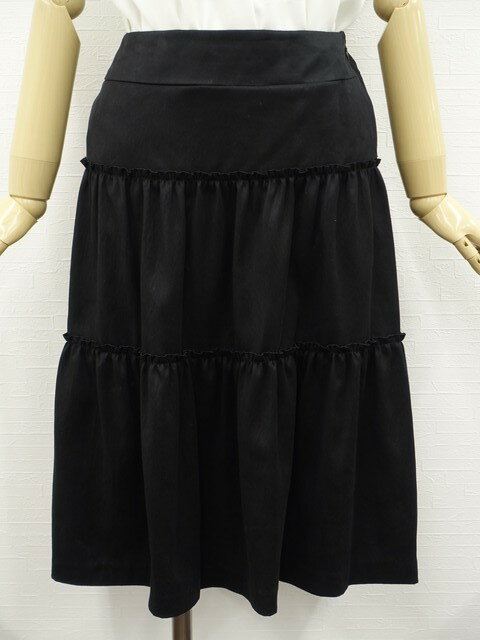 Rakuten - 美品 ニジュウサンク 23区 ひざ丈 ティアードスカート 36 ブラック 【中古】