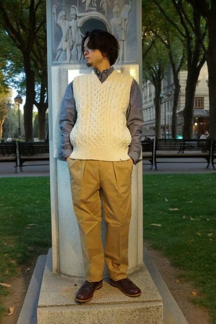 『PEREGRINE』　(ペレグリン)　ハドソン ベスト HV52020 英国製　（クリーム　) MADE　IN　ENGLAND