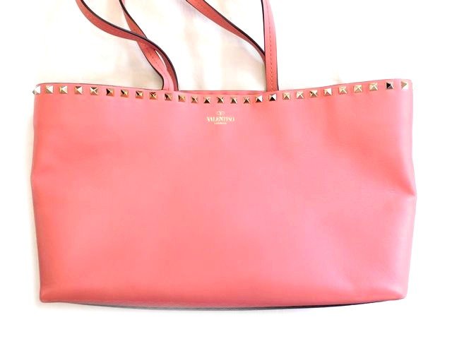 楽天市場】valentino スタッズ(トートバッグ|レディースバッグ 楽天市場】valentino スタッズ(トートバッグ|レディースバッグ