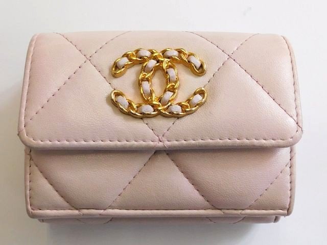 楽天市場】chanel19 スモールフラップウォレットの通販 楽天市場】chanel19 スモールフラップウォレットの通販