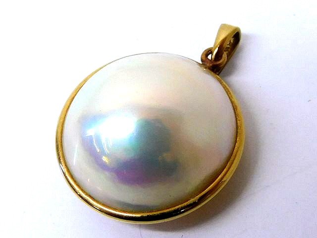 【サイズ】：パール直径約15．8mm 【素材】：K18イエローゴールド 【重さ】：約2．8g 【付属品】：特にありません 【コンディション】：多少の擦れ程度で目立つ難点はありません。 【ランク】：AB 【USED品】 当店は3人以上の現役鑑...