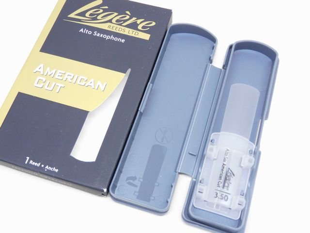 【※コメント※】：こちらは送料無料で普通郵便にて発送致します。代金引換でのお支払いは対応しておりません。 【商品ランク】：AB 【付属品】：画像の箱 【コンディション】：特に目立つ難点はありません。 当店は3人以上の現役鑑定士が鑑定済みで全て本物です 参考上代は輸入小売価格となり、諸事情により 一部変動する場合がございますのでご了承ください。 【発送方法】 　弊社指定業者（クロネコヤマト・佐川急便・普通郵便） 　配送業者の指定はできません。他の定形外運送での発送はしておりません 【送料】 　全商品送料無料 【代引き手数料】 商品金額と消費税（少数点以下は切り捨て）の合計が下記の金額の場合 3万円未満　　　 　　　　　330円 3万〜10万円未満　　　 　550円 10万〜30万円未満　　　 1，100円 銀行振込（楽天銀行） 商品金額＋消費税 (振込手数料はお客様ご負担) 郵便局・その他の銀行は取り扱っておりません （注）10万円以上のお振込の方は窓口で身分証明書が必要になります。 代金引換　商品金額＋消費税＋代引き手数料 ※支払金額の総合計が30万円以上になった場合は代金引換できませんのでお支払い方法はお振込かクレジットカード決済でお願い致します クレジット決済　（VISA・MASTER・JCB・AMEX・Diners）