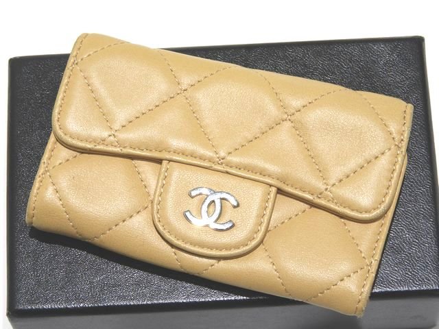 シャネル マトラッセ 6連 キーケース ☆ ベージュ ラムスキン レザー シルバー金具 ココマーク キルティング レディース CHANEL ▼8B