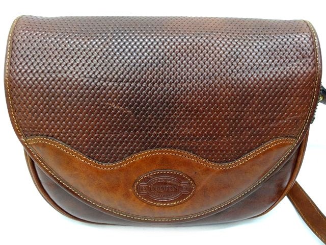 美品　OROTON オロトン　ホワイト　ショルダーバック　レザー 美品 OROTON オロトン ホワイト ショルダーバック レザーの通販 by yaa