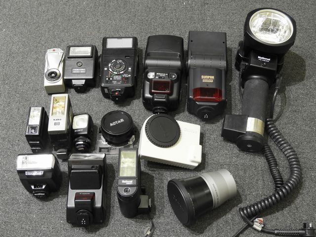 ※動作未確認品 カメラアクセサリー まとめてセット ◇ ストロボ ライト 等 色々 ナショナル キャノン オリンパス 等々 ▼8G