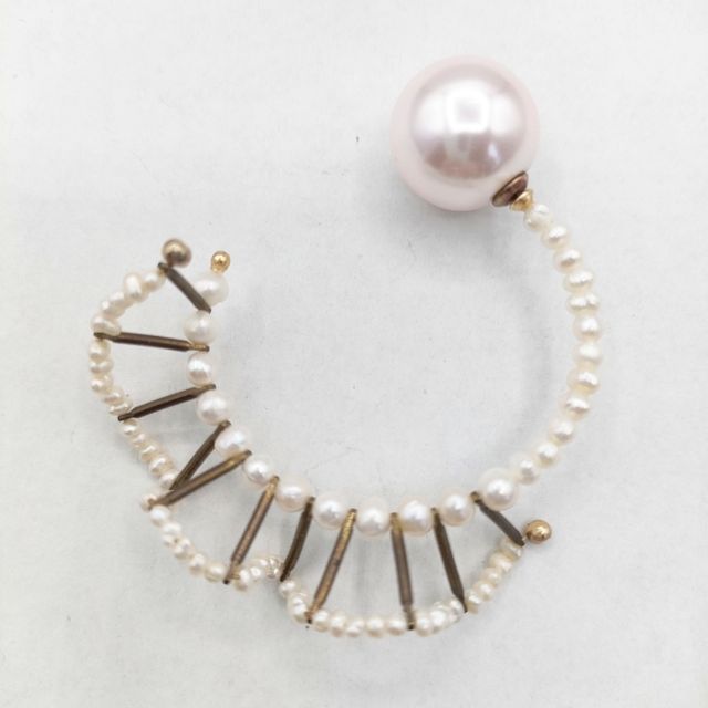 Rakuten - H.P.FRANCE フリルパールピアス ショートスティック 片耳用 ピアス ホワイト ゴールド レディース アッシュ・ペー・フランス【中古】6-0212G