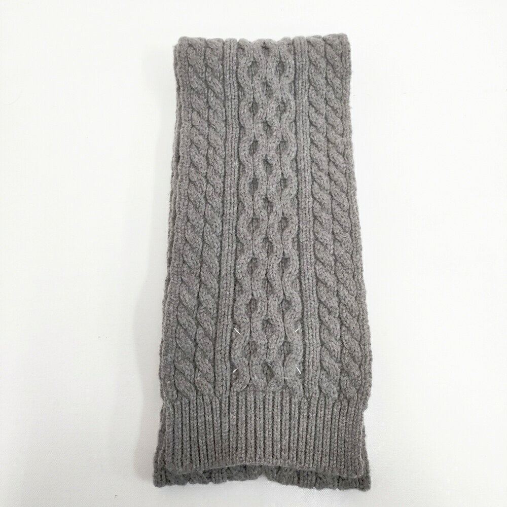 マルタンマルジェラ ベージュ ニットマフラー マルタンマルジェラ ベージュ ニットマフラー マルタンマルジェラ