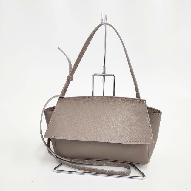 Ampersand タンニングレザーフラップミニショルダーバッグ 定価20900円 ショルダーバッグ グレージュ レディース アンパサンド【中古】6-0312G∞ 楽天市場】ampersand（カラーグレー）（ショルダーバッグ