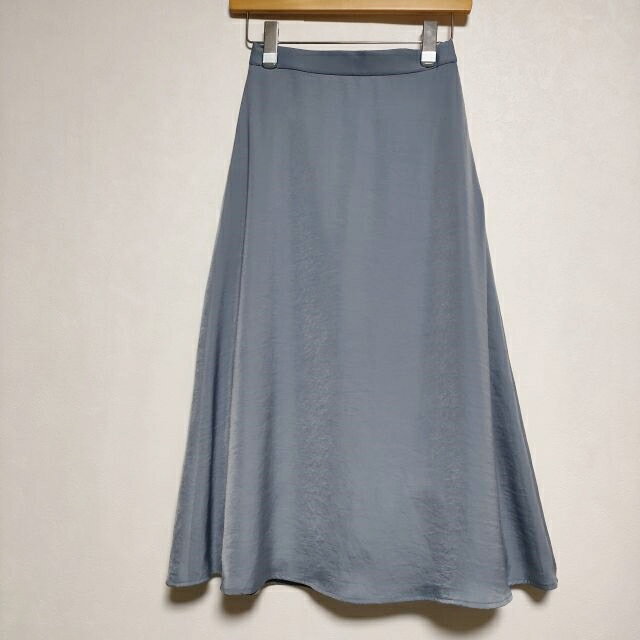 Rakuten - green label relaxing UNITED ARROWS ナローフレア サテン ロングスカート ライトブルー レディース グリーンレーベルリラクシング【中古】4-0722M