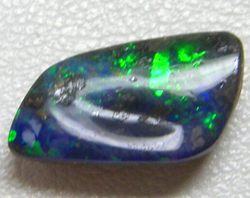 天然ボルダーオパール4.55ct　10月誕生石