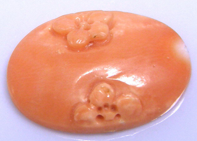 宝石名 天然珊瑚 産地 地中海産 重さ 6.69ct サイズ 17.4x12.3x4.3ミリ 色 オレンジ色 商品説明 天然珊瑚 彫刻品。 発送 簡易書留郵便も対応しています。重さにより価格変わります。