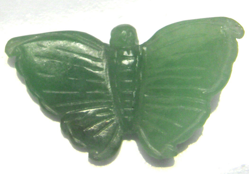 宝石名 天然翡翠 ジェダイト 産地 ミャンマー産 重さ 20.12ct サイズ 34x18x6.3ミリ 色 緑色 商品説明 チョウチョの彫刻品 天然翡翠 ジェダイト 半透明 染め含侵無し 。 発送 簡易書留郵便も対応しています。重さにより価格変わります。